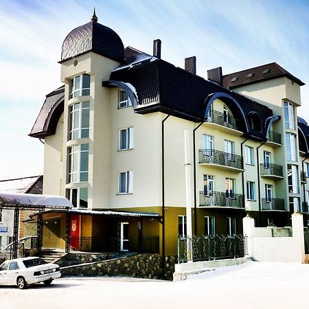 Optima Pochayiv Hotell Potjayiv Exteriör bild