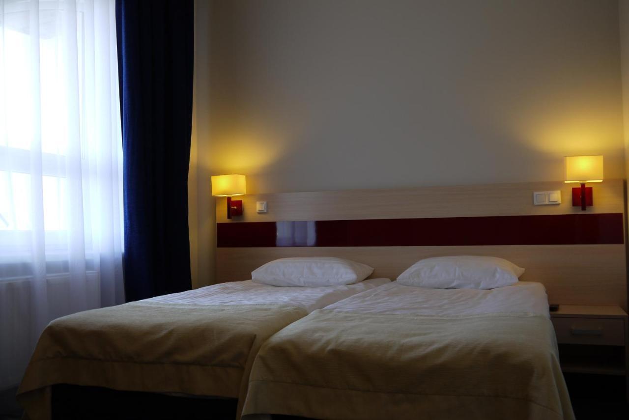 Optima Pochayiv Hotell Potjayiv Exteriör bild