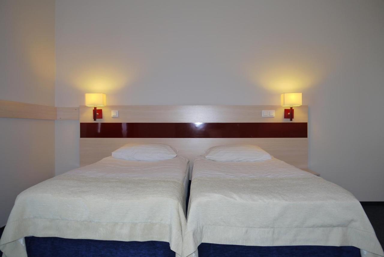 Optima Pochayiv Hotell Potjayiv Exteriör bild