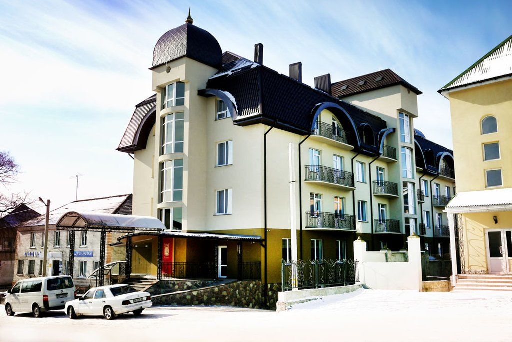 Optima Pochayiv Hotell Potjayiv Exteriör bild